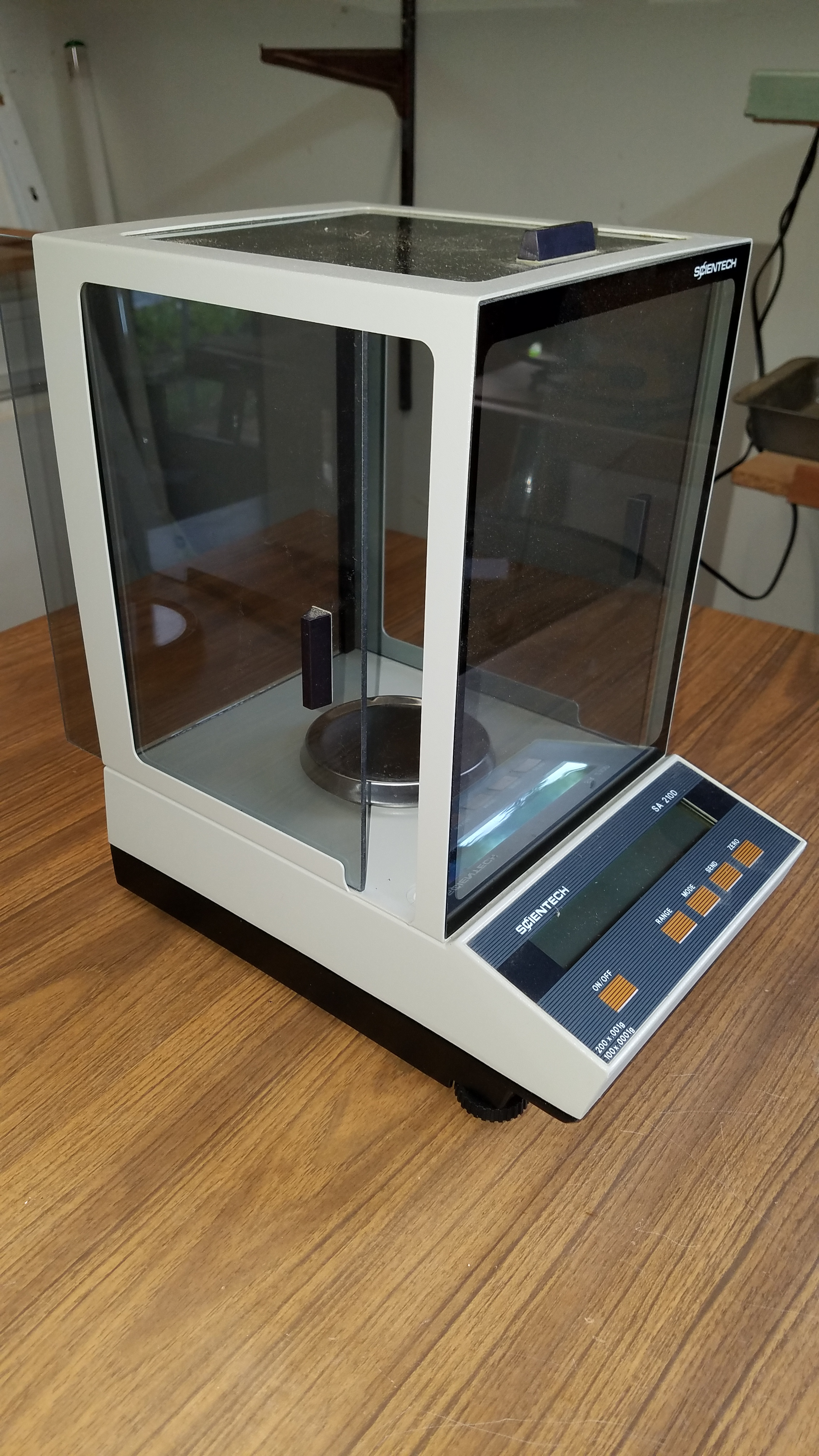 Scientech Analytical Balance